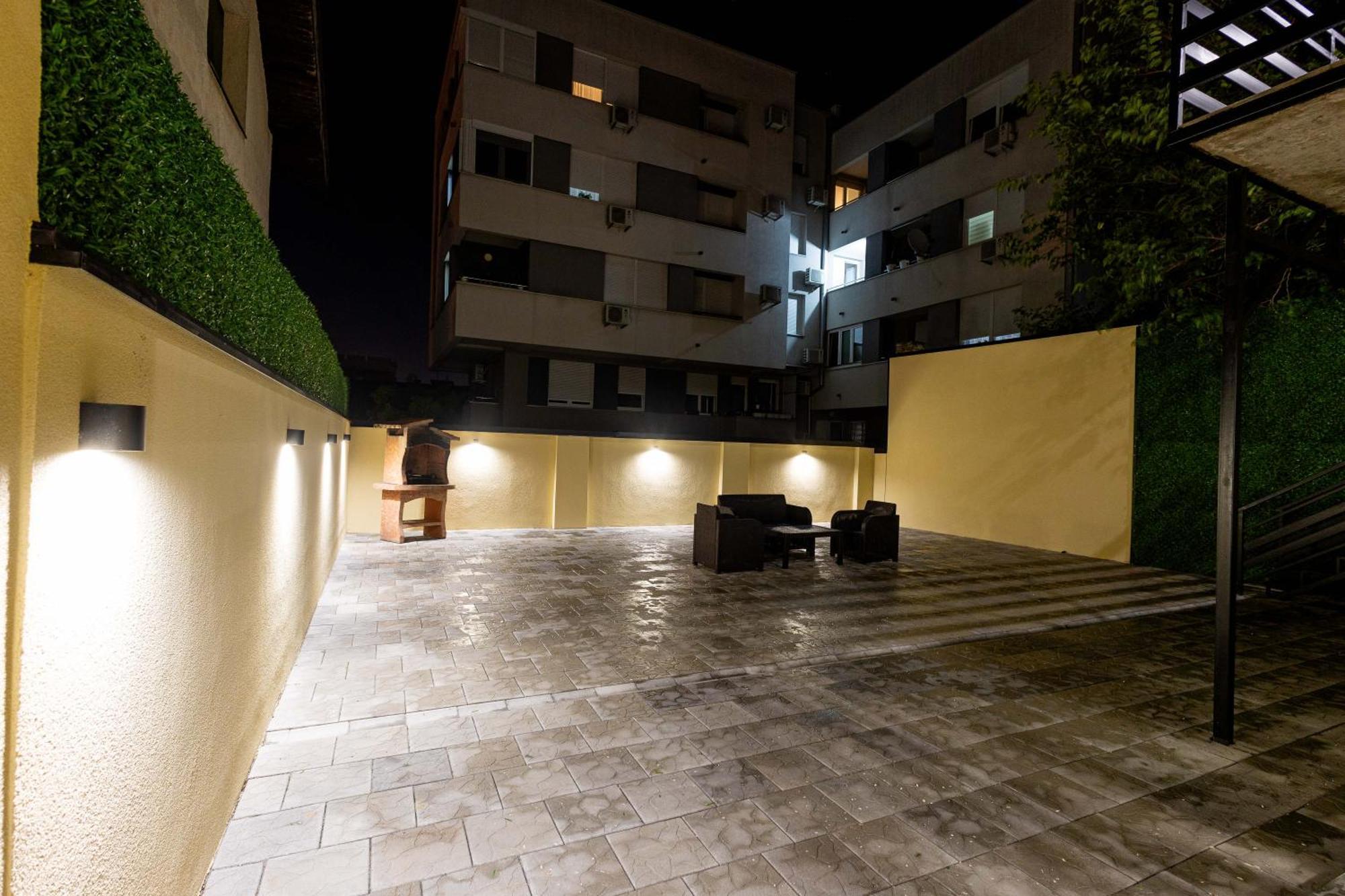 Luna Nera Apartments Novi Sad Eksteriør billede
